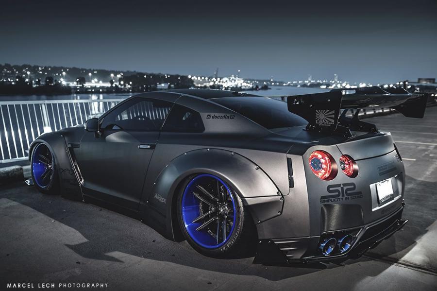  Nissan GT-R by Liberty Walk 2013 года  (фото 22 из 41)